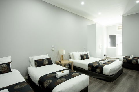 City Centre Motel Hotel - Tourism TAS 12