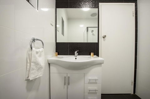 City Centre Motel Hotel - Tourism TAS 22