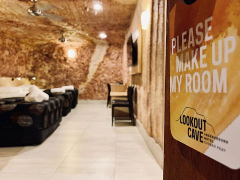 The Lookout Cave Underground Motel - Hobart Tourism 4