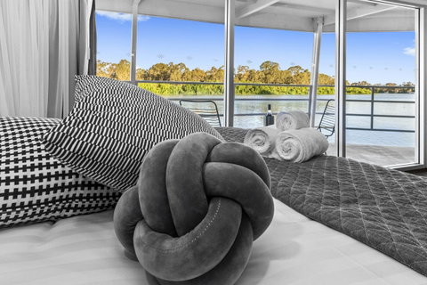 Murray River Queen - Tourism TAS 8