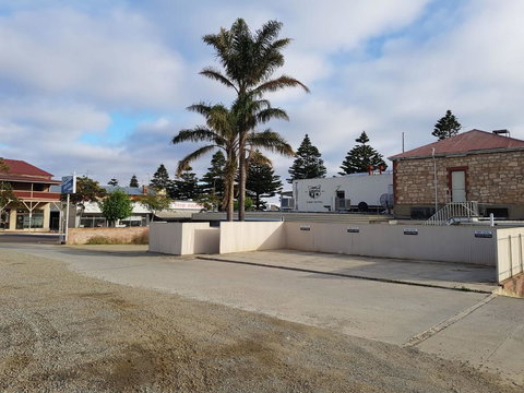 Pier Hotel Port Lincoln - Tourism TAS 32