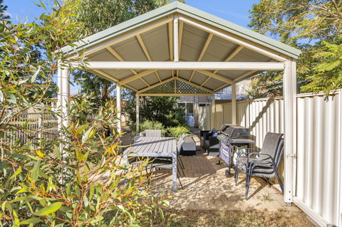 The Lighthouse - Port Willunga - C21 SouthCoast Holidays - Tourism TAS 14