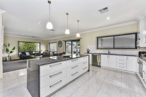 Accommodation On Lansell 2 - Tourism TAS 4