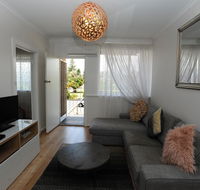 Glenelg Holiday Apartments-The Broadway - Tourism TAS