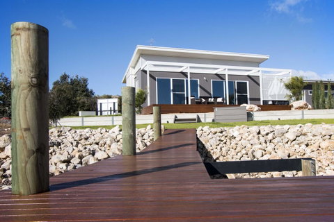 Villa Serra - Tourism TAS 12