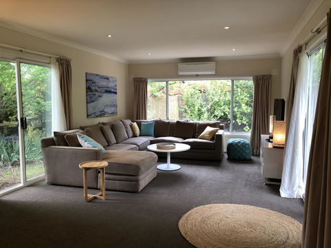 Jack\'s House B&B Clare - Hobart Tourism 10