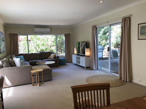 Jack\'s House B&B Clare - Hobart Tourism 9