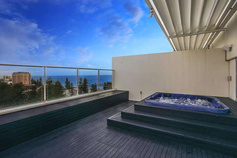 Glenelg Skyline Penthouse - Hobart Tourism 2