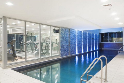 Glenelg Skyline Penthouse - Hobart Tourism 1