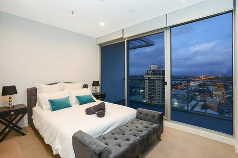 Glenelg Skyline Penthouse - Hobart Tourism 33