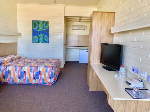 Opal Inn Hotel, Motel, Caravan Park - Hobart Tourism 33
