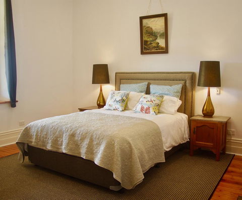 Scobie Lane Retreat - Hobart Tourism 9