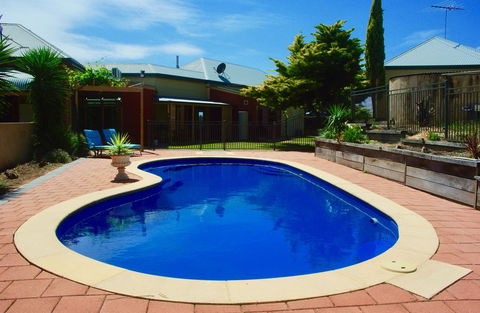 Scobie Lane Retreat - Hobart Tourism 3