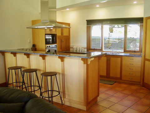 Scobie Lane Retreat - Hobart Tourism 5