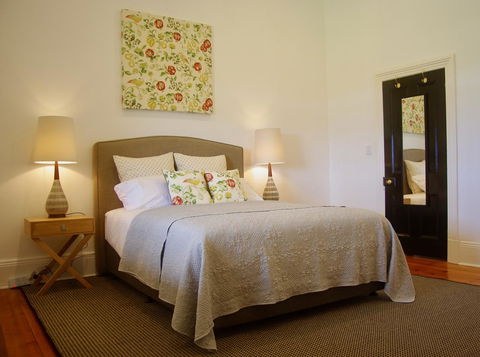 Scobie Lane Retreat - Hobart Tourism 8