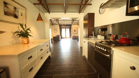 Irongate Studio B&B - Hobart Tourism 18