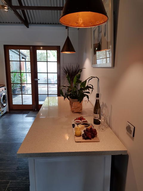 Irongate Studio B&B - Hobart Tourism 6