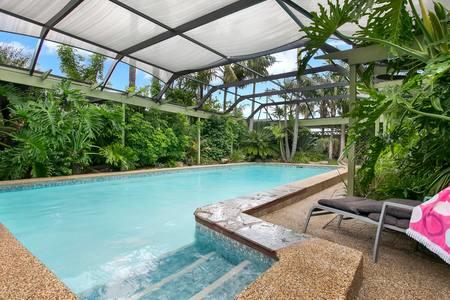 The Palms - Tourism TAS 1