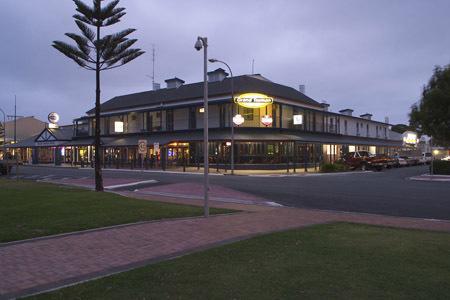 Grand Tasman Hotel - Tourism TAS 16