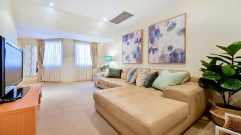 GOUGER 265 - Hobart Tourism 16