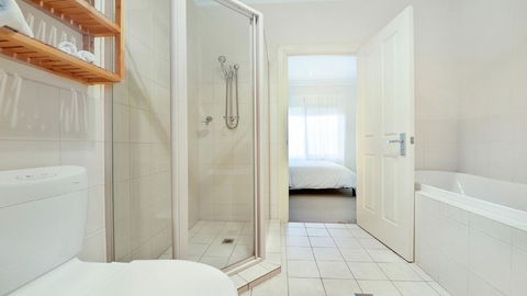 GOUGER 265 - Hobart Tourism 11