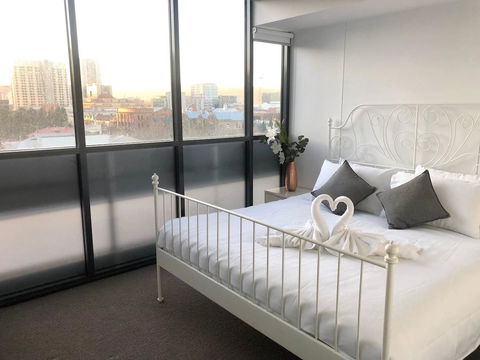 CENTRAL ESCAPE 2 BEDROOM @ ADELAIDE CBD - Hobart Tourism 2