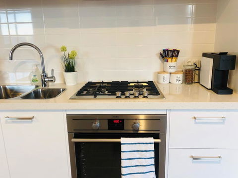 CENTRAL ESCAPE 2 BEDROOM @ ADELAIDE CBD - Hobart Tourism 8