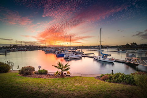 Marina Reflections - Tourism TAS 18