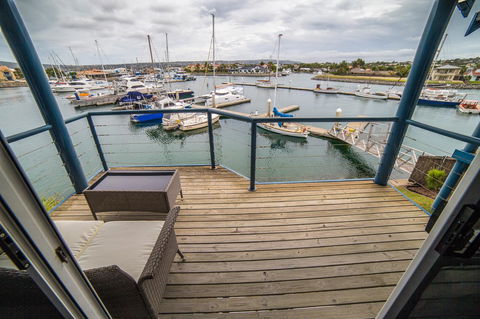 Marina Reflections - Tourism TAS 11