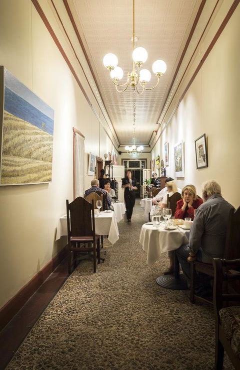 The Rising Sun Hotel - Hobart Tourism 16