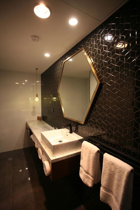 Ellen Hotel - Tourism TAS 25
