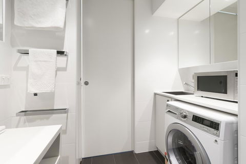 Ther-Rich Elegant 1BR Apartment In Walkerville - Tourism TAS 25