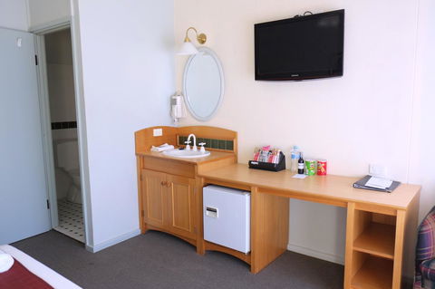 Berri Hotel - Tourism TAS 28