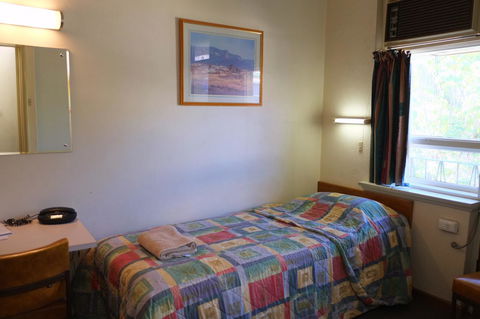 Berri Hotel - Tourism TAS 25