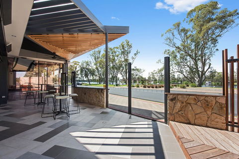 Berri Hotel - Tourism TAS 11
