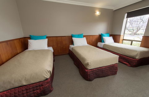 Berri Hotel - Tourism TAS 41