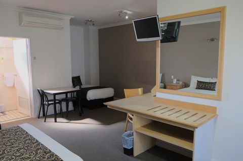 Berri Hotel - Tourism TAS 24
