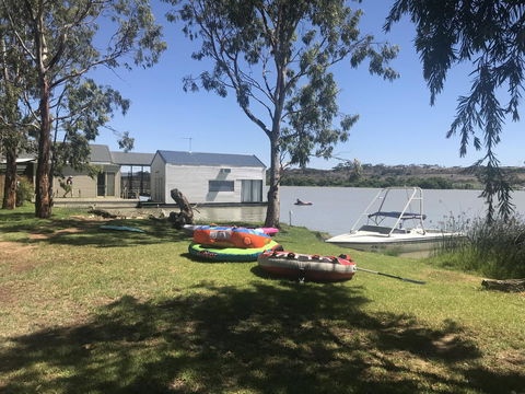 Murray Bridge Riverview Cabin - Hobart Tourism 1