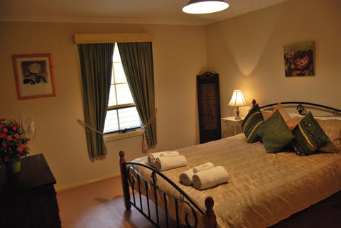 A Secret Treasure - Tourism TAS 8