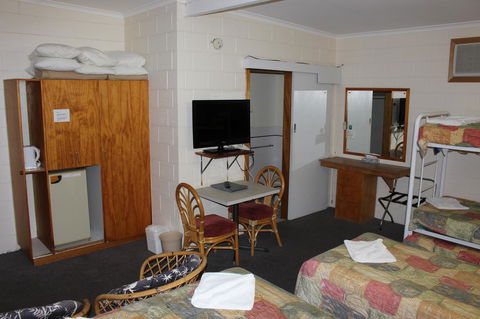 Island Motel Kingscote - Hobart Tourism 30