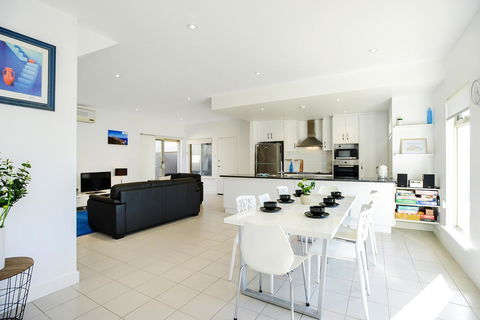 Blue Zone - Aldinga Beach - Tourism TAS 1
