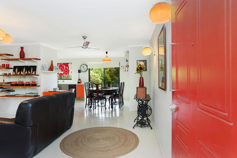 Red Door - Tourism TAS 0