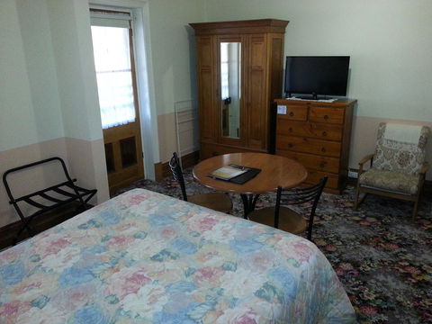 Sonbern Lodge Motel - Hobart Tourism 15