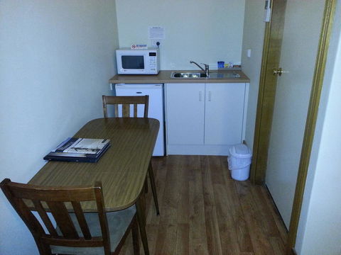 Sonbern Lodge Motel - Hobart Tourism 27