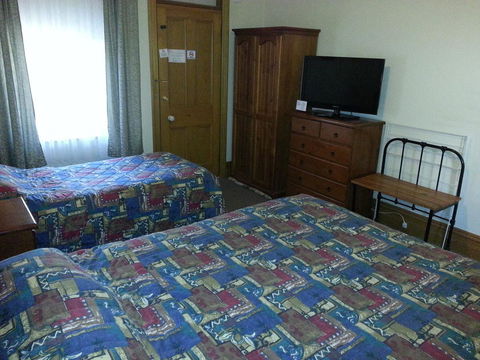 Sonbern Lodge Motel - Hobart Tourism 26