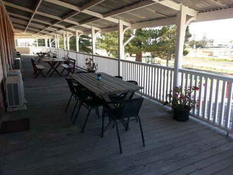 Sonbern Lodge Motel - Hobart Tourism 1