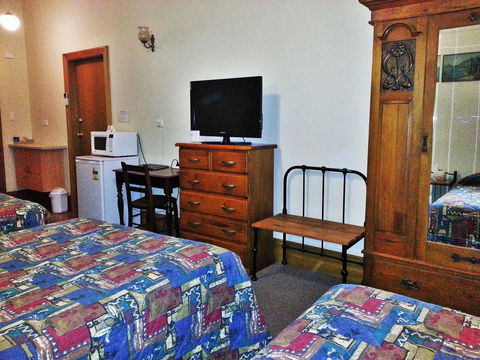 Sonbern Lodge Motel - Hobart Tourism 29