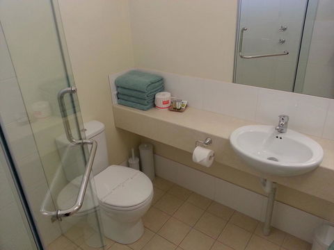 Sonbern Lodge Motel - Hobart Tourism 24