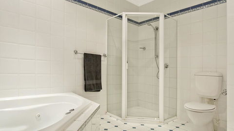 Salt Waterfront Apartment - Tourism TAS 7