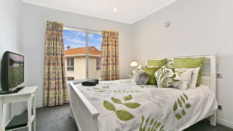 Salt Waterfront Apartment - Tourism TAS 12